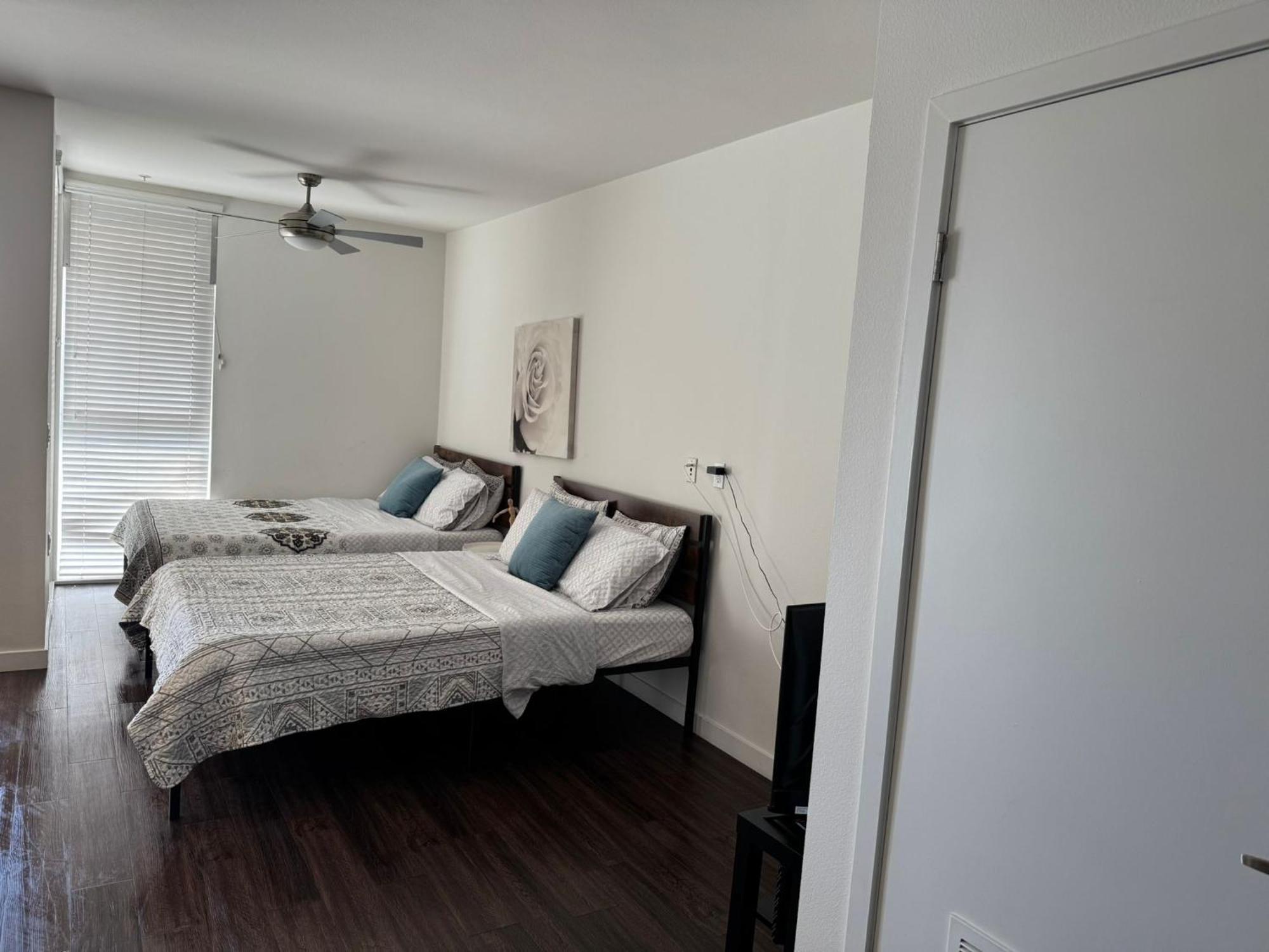 Апартаменты Incredible Hollywood Loft Free Parking Лос-Анджелес Экстерьер фото