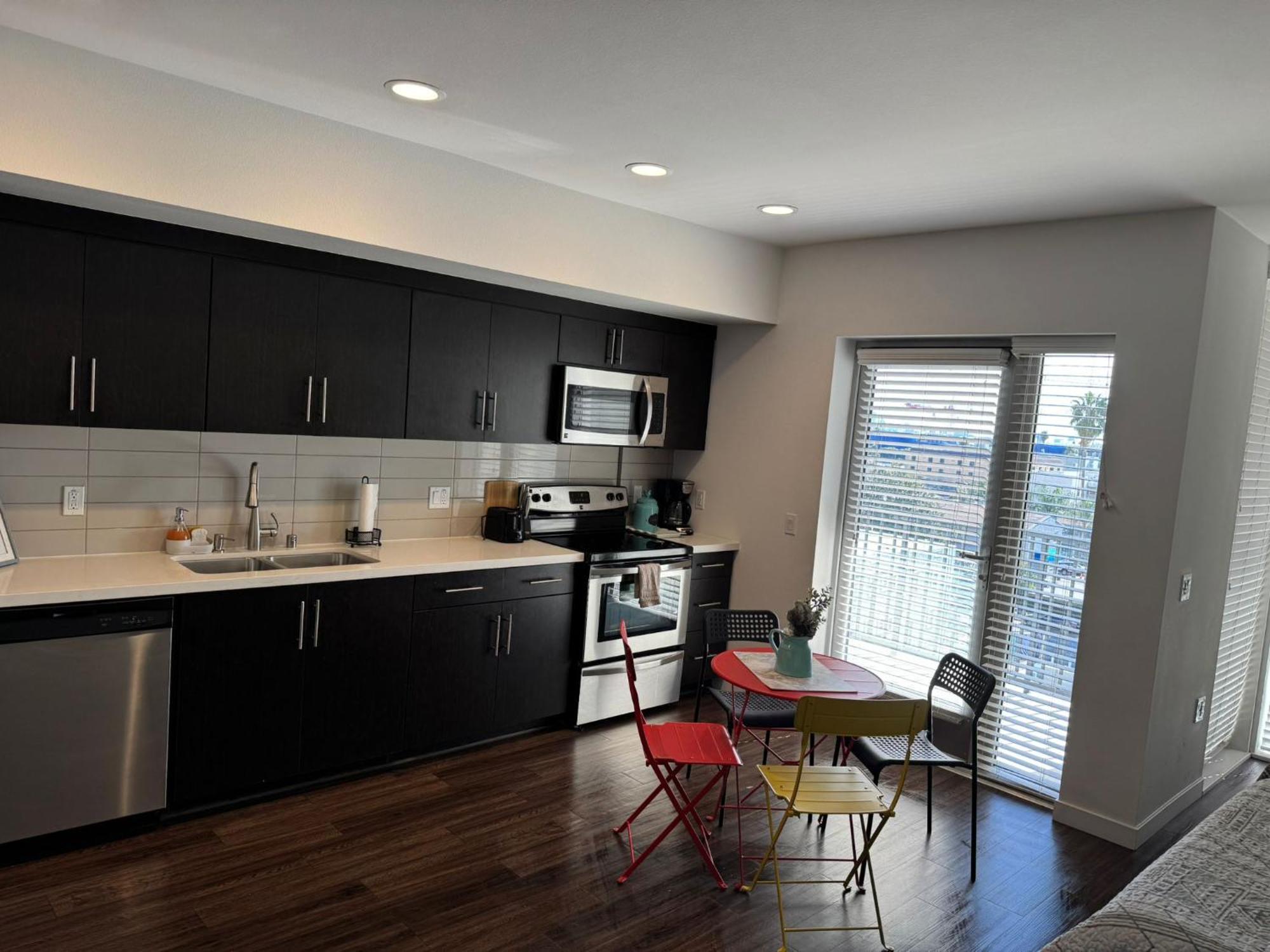 Апартаменты Incredible Hollywood Loft Free Parking Лос-Анджелес Экстерьер фото